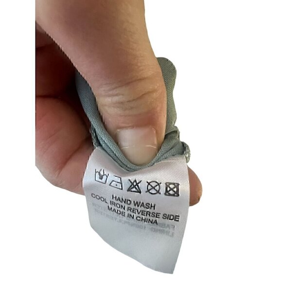 TFNC London Calida Maxi Dress Sage Pleated V-Neck Size 22 - Picture 6 of 7